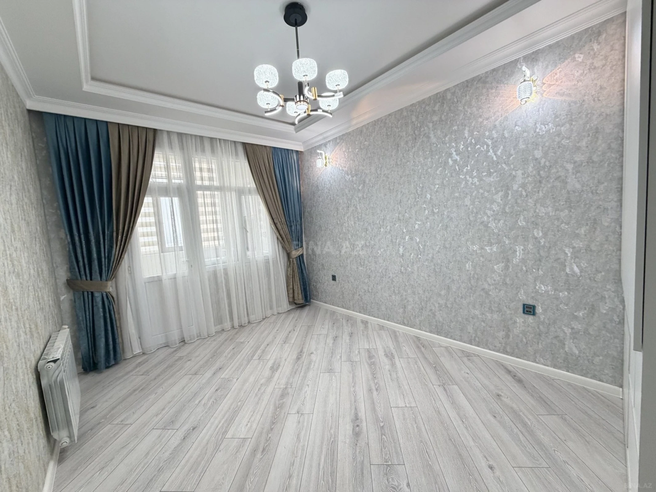 Satılır 3 otaqlı mənzil 82 m²