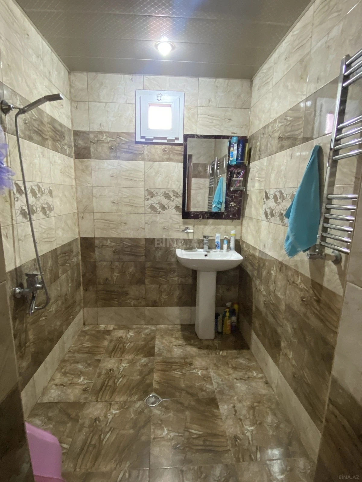 Satılır 5 otaqlı həyət evi 160 m²