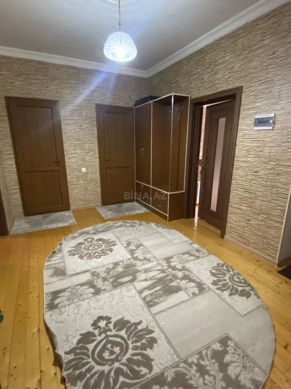 Satılır 5 otaqlı həyət evi 160 m²