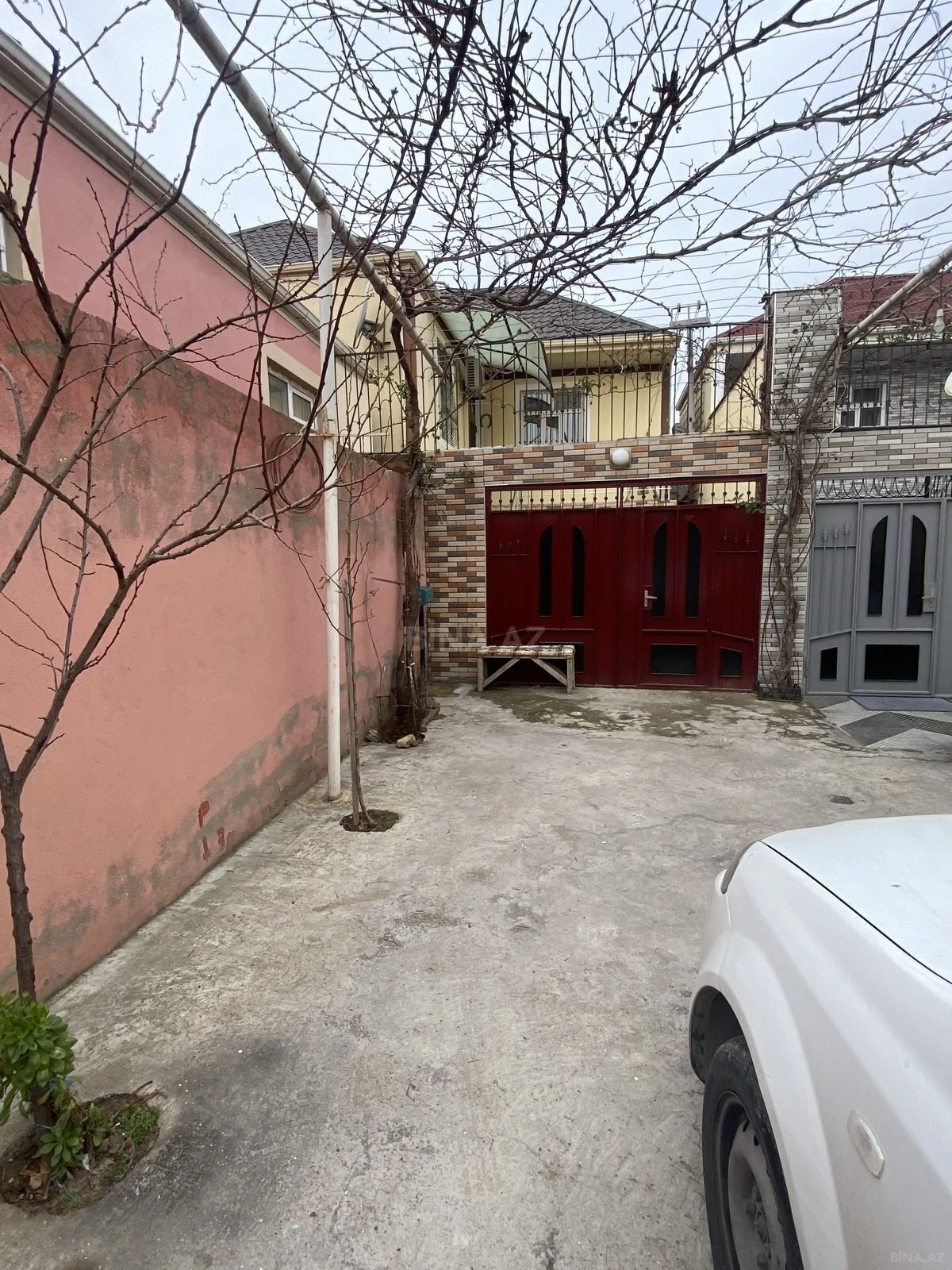 Satılır 5 otaqlı həyət evi 160 m²