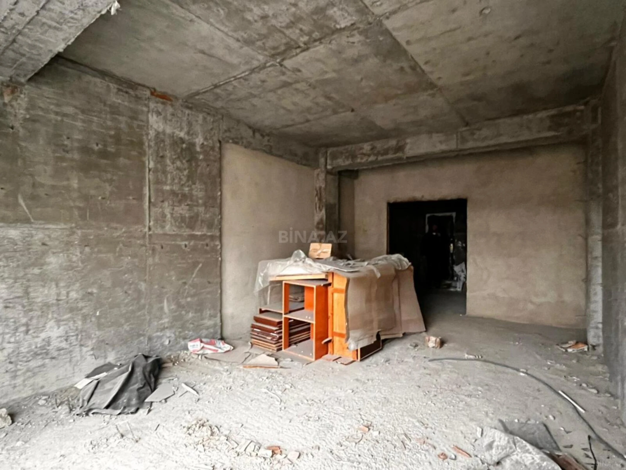 Satılır 3 otaqlı mənzil 136 m²