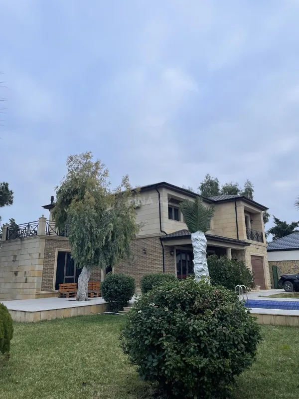 Kirayə verilir 5 otaqlı həyət evi 300 m²