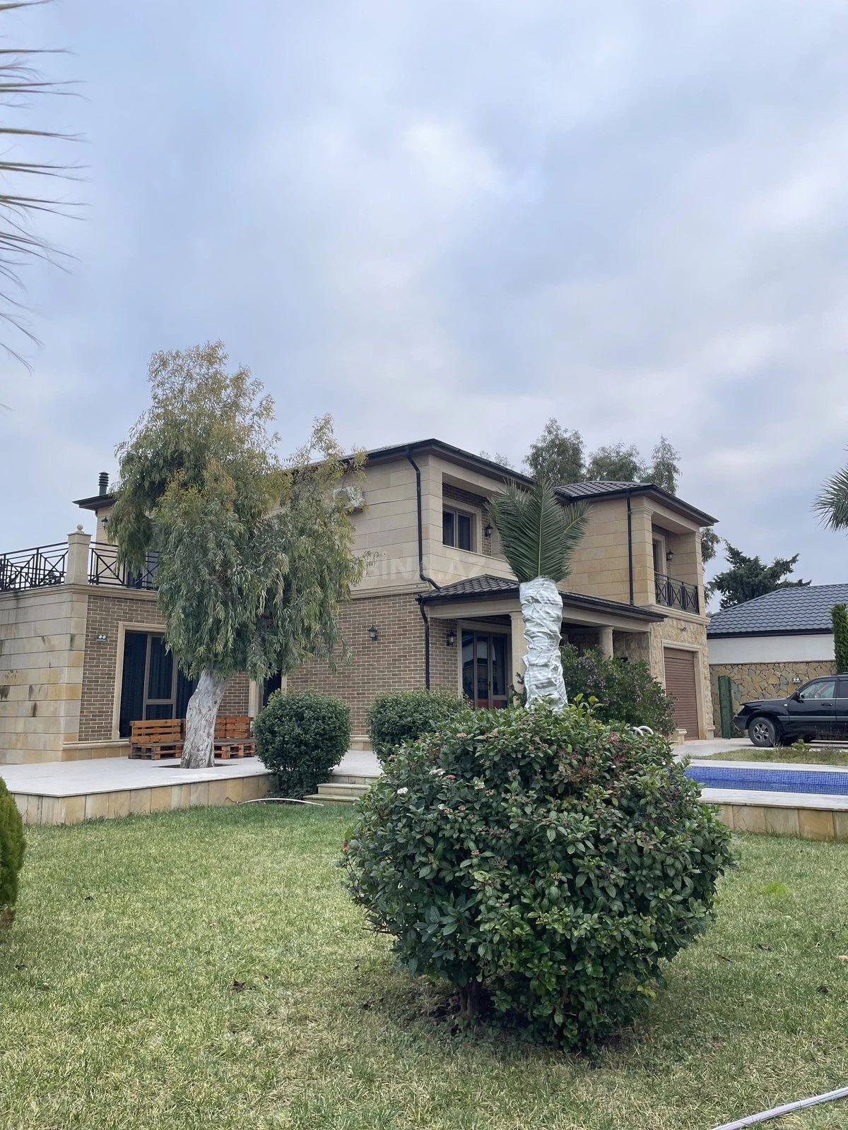 Kirayə verilir 5 otaqlı həyət evi 300 m²