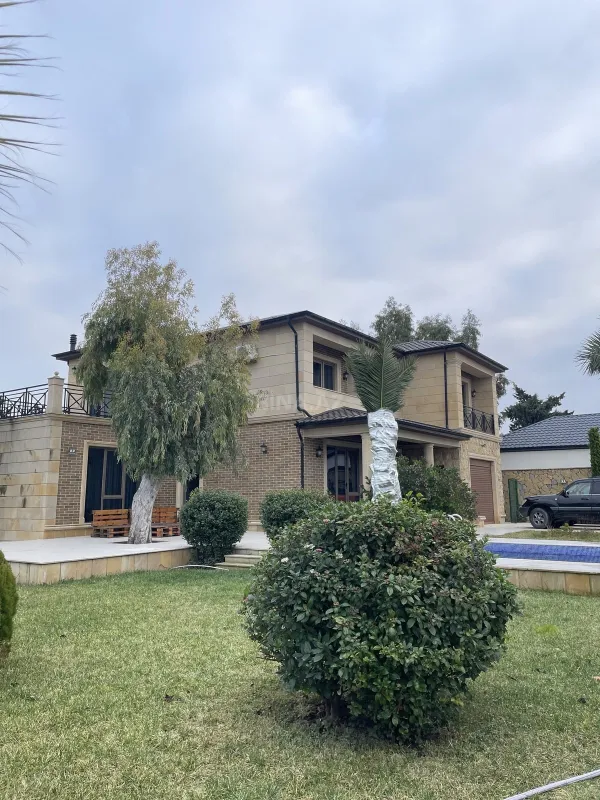 Kirayə verilir 5 otaqlı həyət evi 300 m²