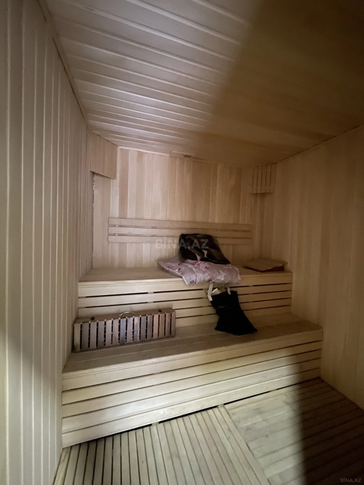 Kirayə verilir 5 otaqlı həyət evi 300 m²