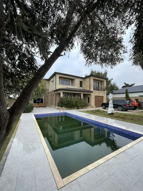 Kirayə verilir 5 otaqlı həyət evi 300 m²