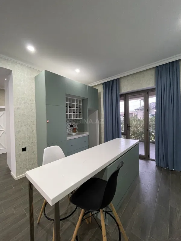 Kirayə verilir 5 otaqlı həyət evi 300 m²