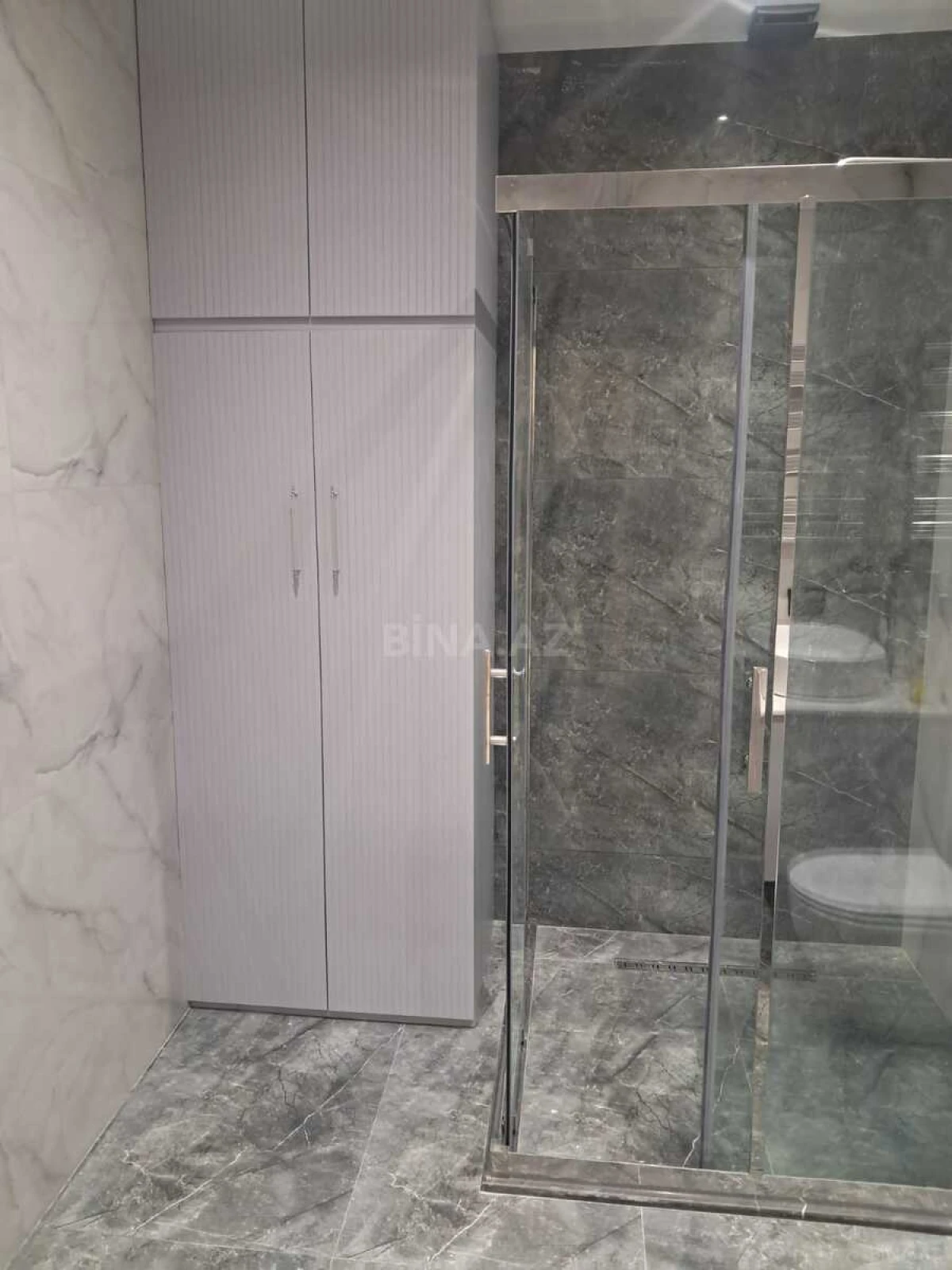 Satılır 2 otaqlı mənzil 68 m²