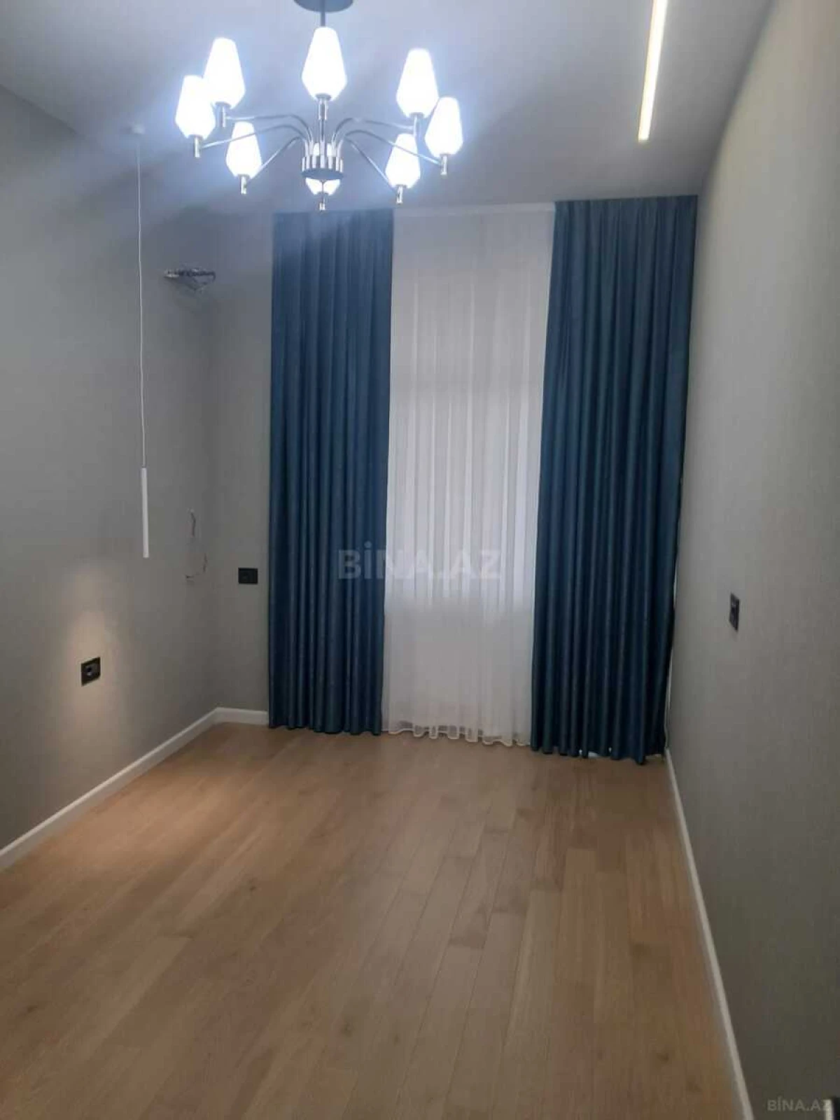Satılır 2 otaqlı mənzil 68 m²