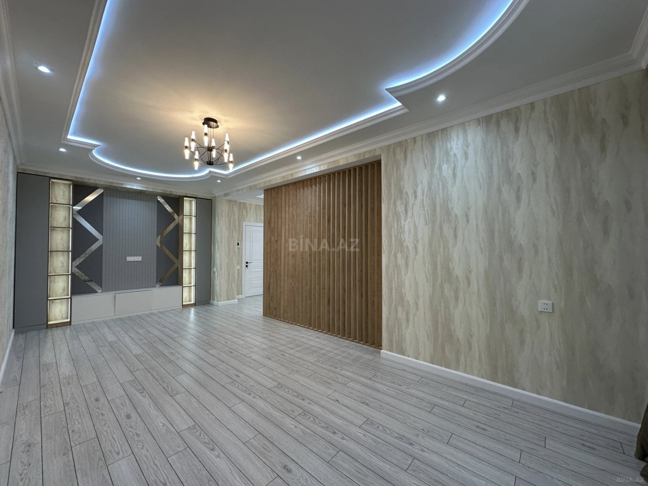 Satılır 3 otaqlı mənzil 97 m²