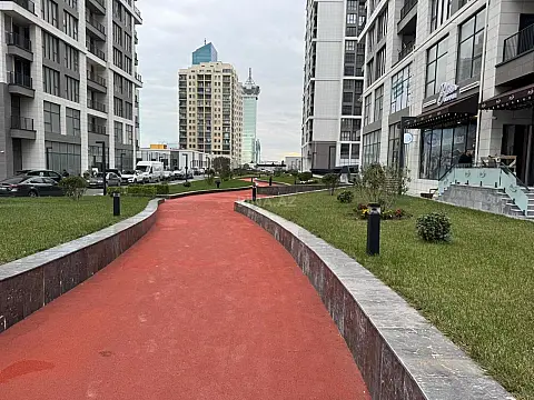 Satılır 3 otaqlı mənzil 120 m²