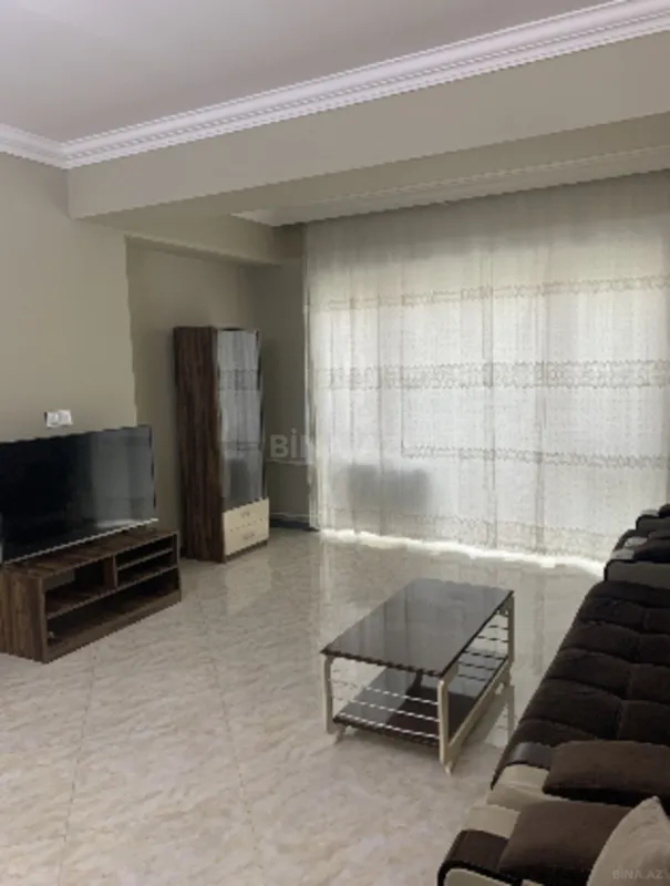 Kirayə verilir 2 otaqlı mənzil 90 m²