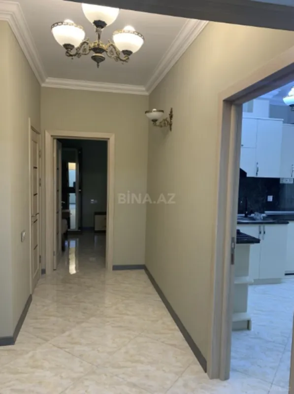 Kirayə verilir 2 otaqlı mənzil 90 m²