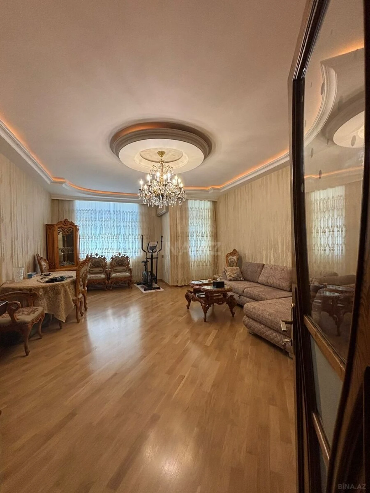 Satılır 3 otaqlı mənzil 150 m²