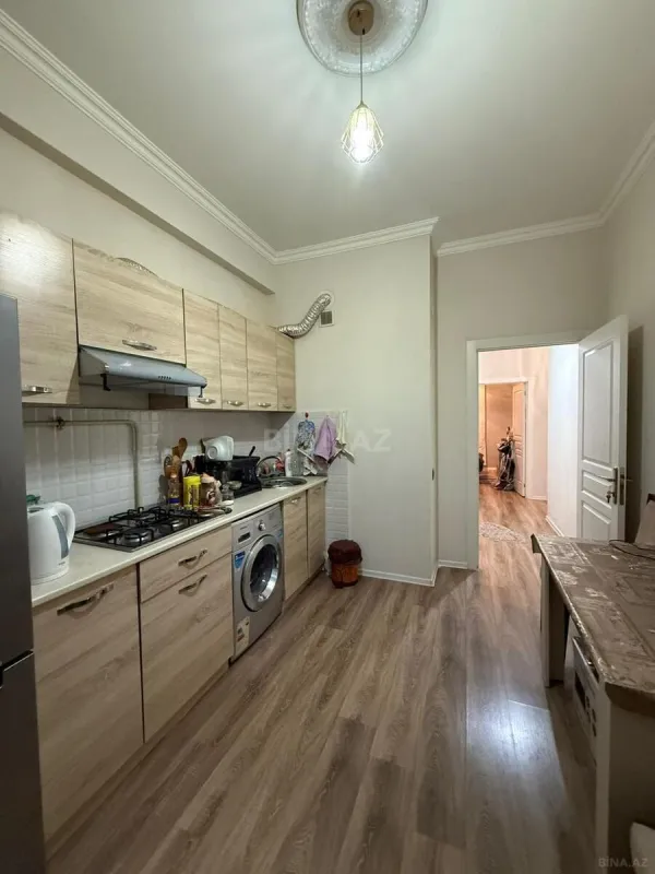 Kirayə verilir 2 otaqlı mənzil 85 m²