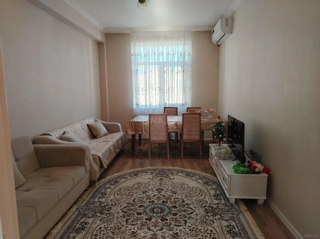 Kirayə verilir 2 otaqlı mənzil 85 m²