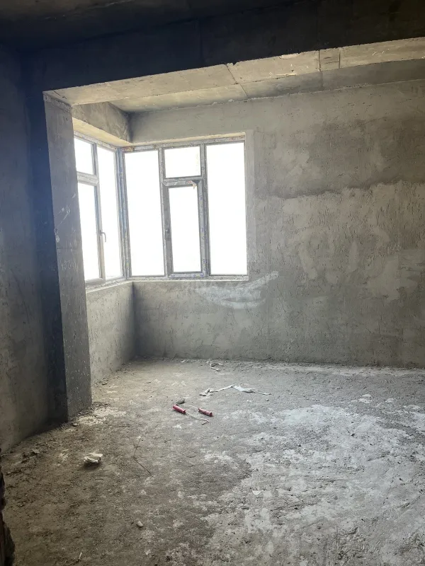 Satılır 2 otaqlı mənzil 79.4 m²