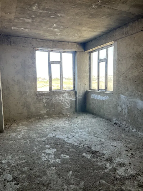 Satılır 2 otaqlı mənzil 79.4 m²