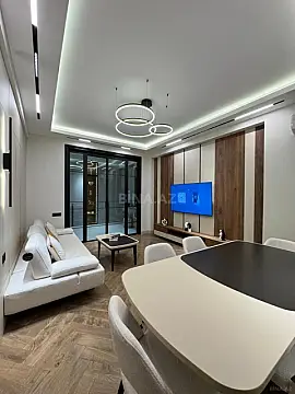 Satılır 2 otaqlı mənzil 86 m²