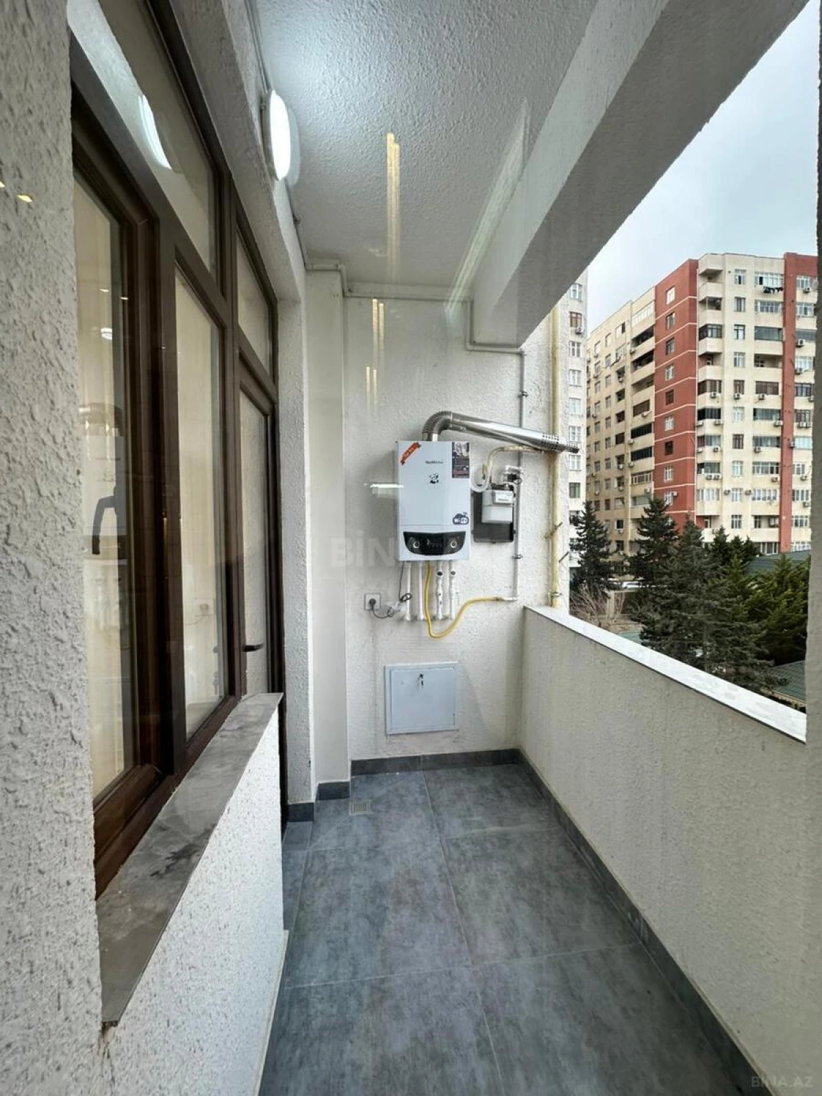 Satılır 3 otaqlı mənzil 119 m²