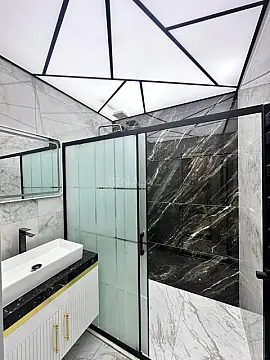 Satılır 4 otaqlı mənzil 136 m²