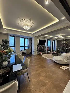 Satılır 5 otaqlı mənzil 235 m²