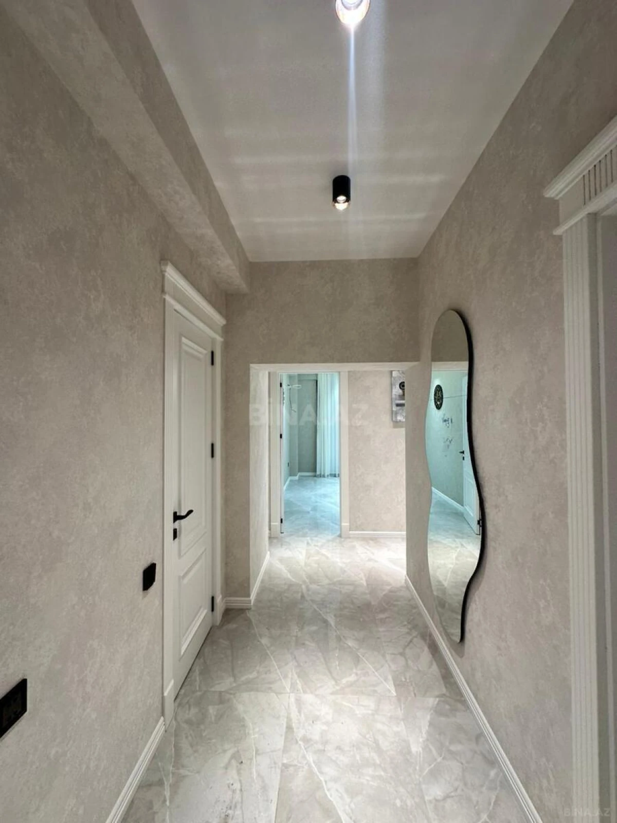 Satılır 3 otaqlı mənzil 120 m²