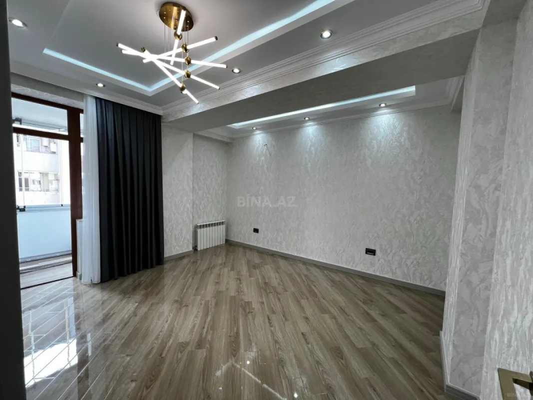 Satılır 3 otaqlı mənzil 107 m²