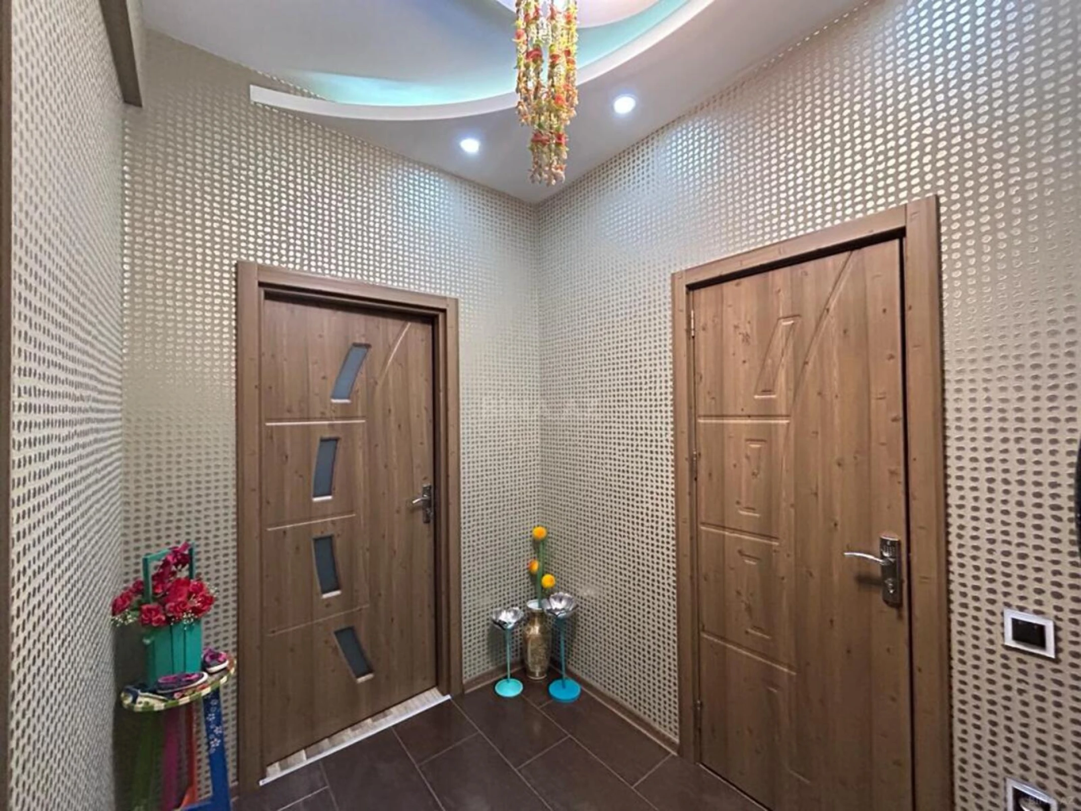 Satılır 2 otaqlı mənzil 87 m²