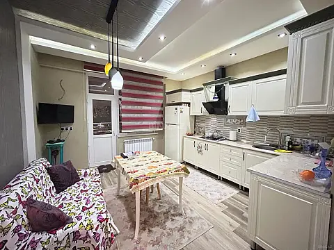 Satılır 2 otaqlı mənzil 87 m²