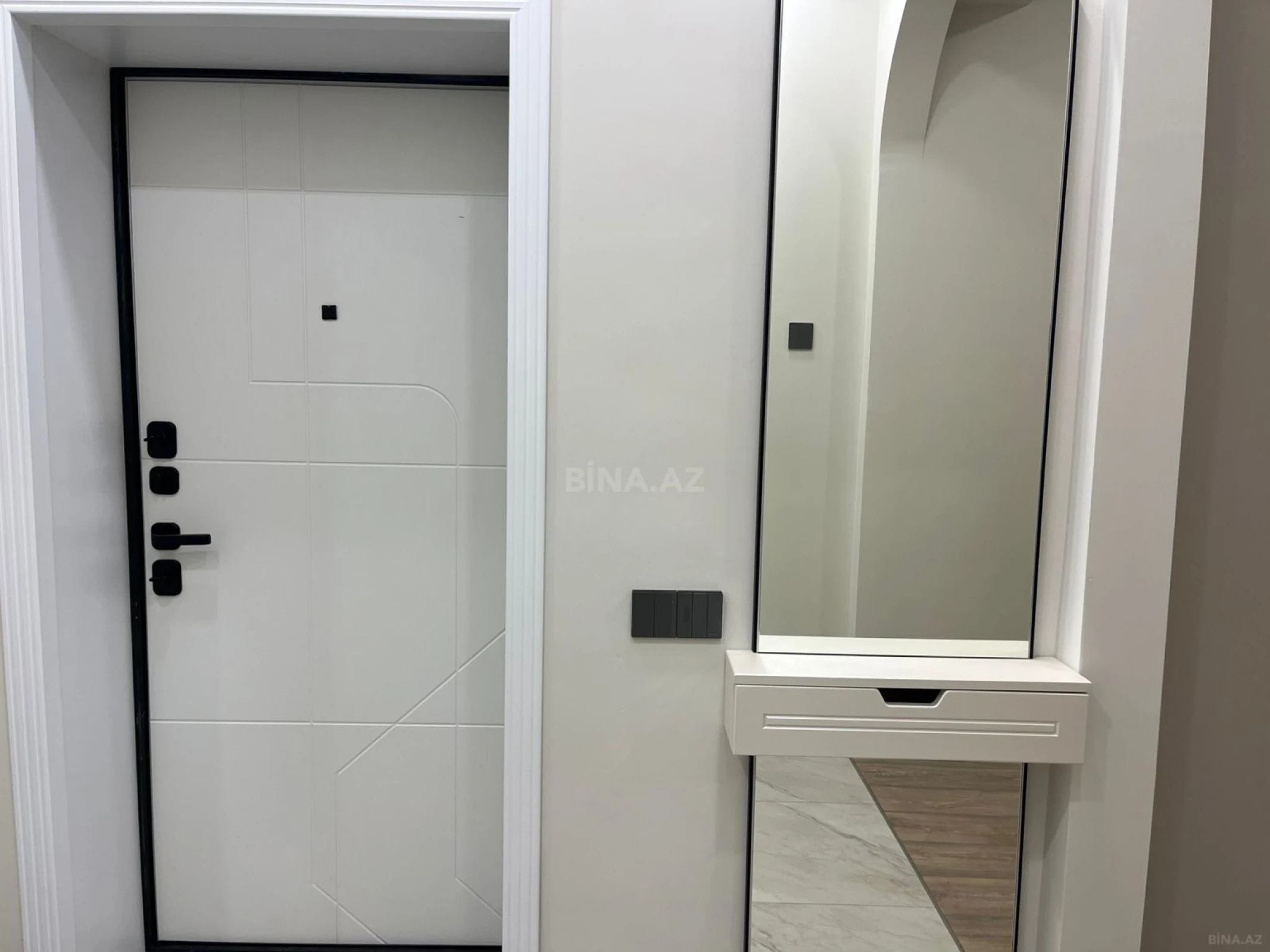 Kirayə verilir 2 otaqlı mənzil 70 m²