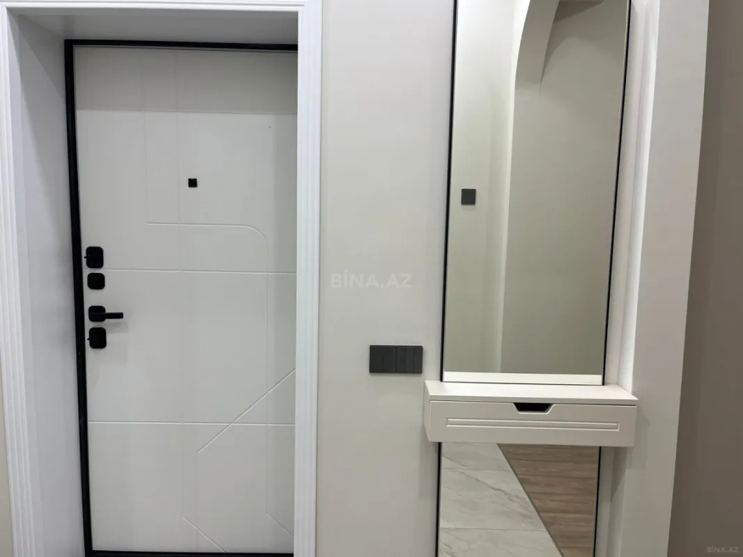 Kirayə verilir 2 otaqlı mənzil 70 m²