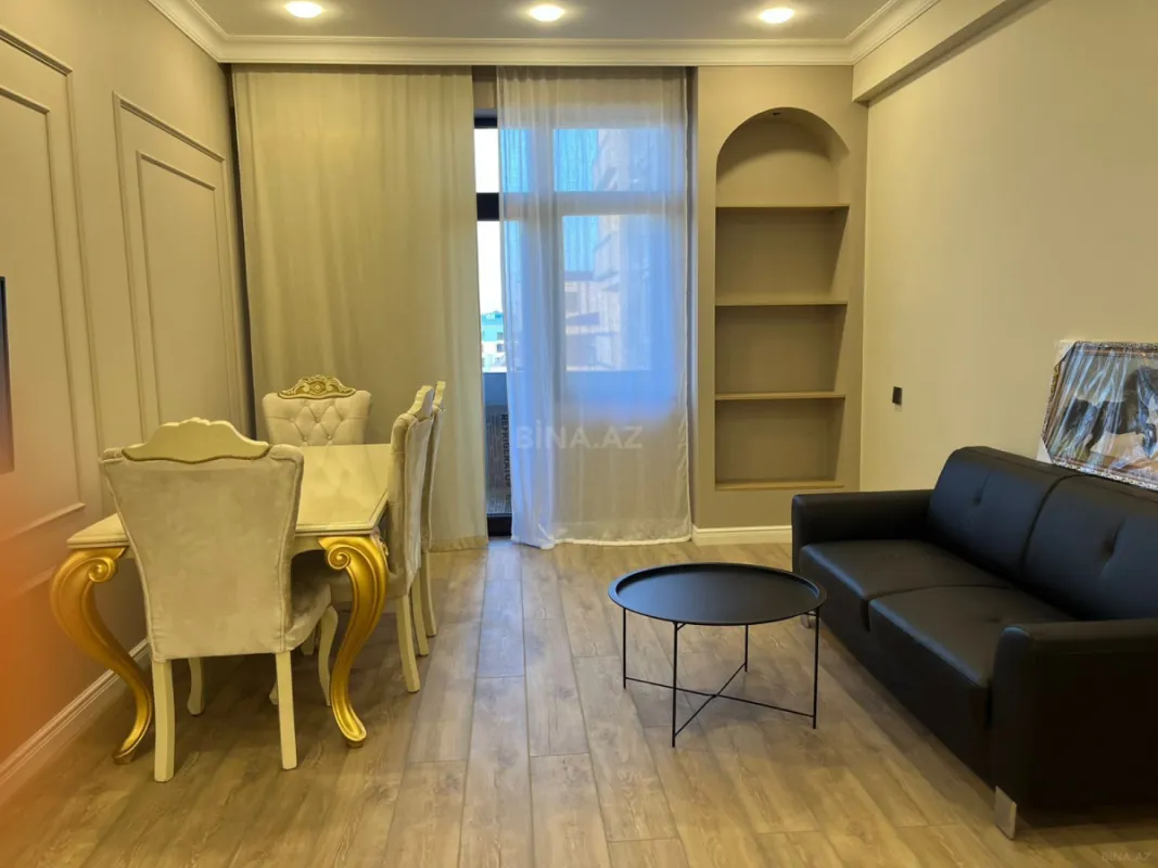 Kirayə verilir 2 otaqlı mənzil 70 m²