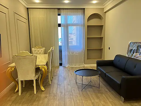 Kirayə verilir 2 otaqlı mənzil 70 m²