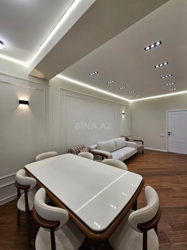 Satılır 2 otaqlı mənzil 68 m²