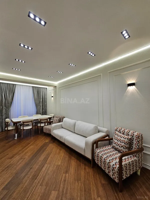 Satılır 2 otaqlı mənzil 68 m²