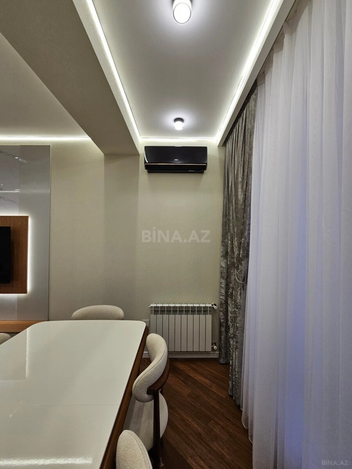 Satılır 2 otaqlı mənzil 68 m²