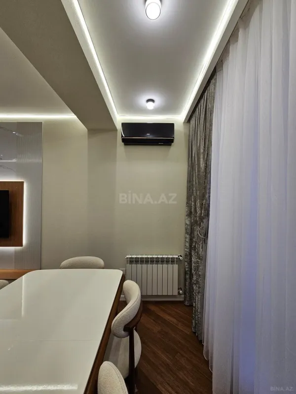 Satılır 2 otaqlı mənzil 68 m²