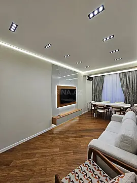 Satılır 2 otaqlı mənzil 68 m²