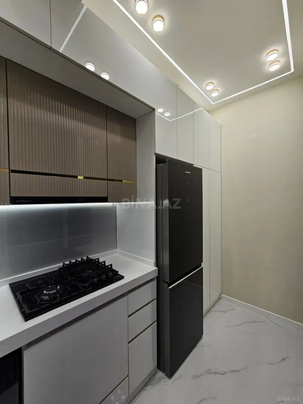 Satılır 2 otaqlı mənzil 68 m²