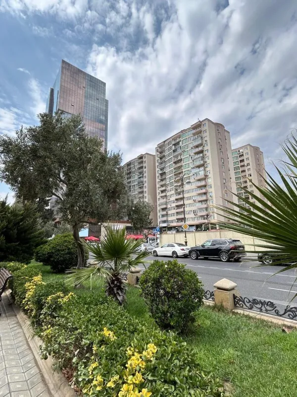 Satılır 2 otaqlı mənzil 62 m²