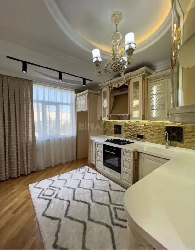 Satılır 3 otaqlı mənzil 98 m²