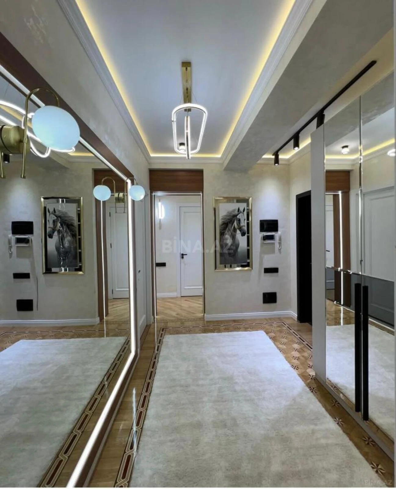 Satılır 3 otaqlı mənzil 98 m²