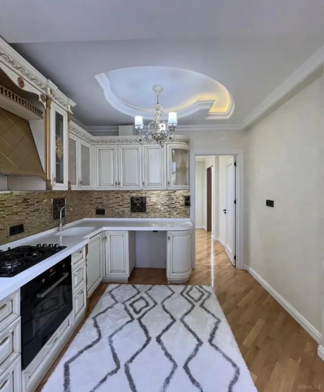 Satılır 3 otaqlı mənzil 98 m²