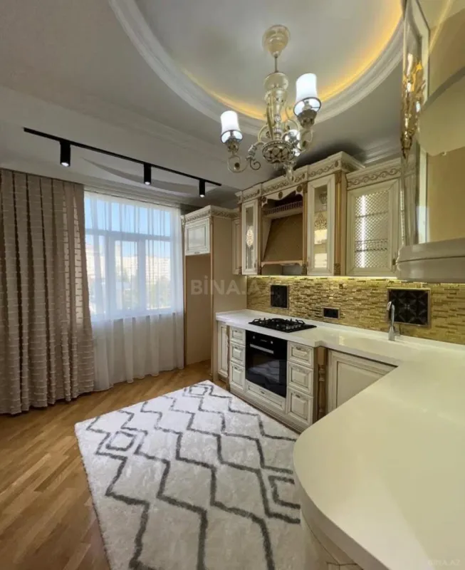 Satılır 3 otaqlı mənzil 98 m²