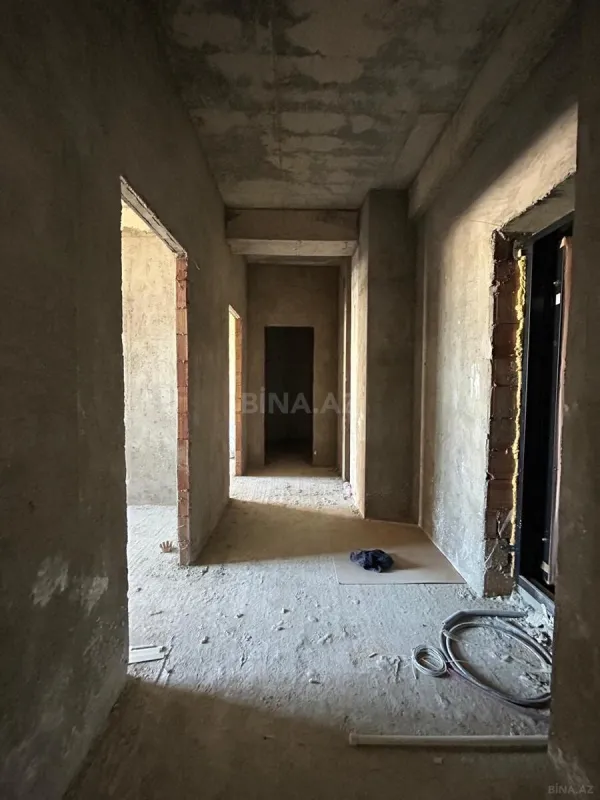 Satılır 2 otaqlı mənzil 76 m²