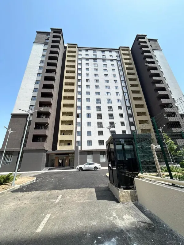 Satılır 2 otaqlı mənzil 76 m²