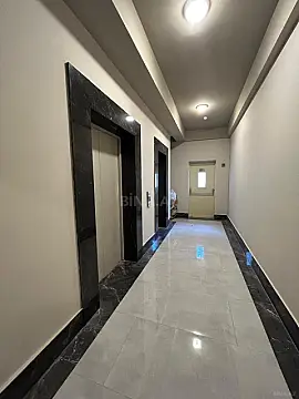 Satılır 2 otaqlı mənzil 76 m²