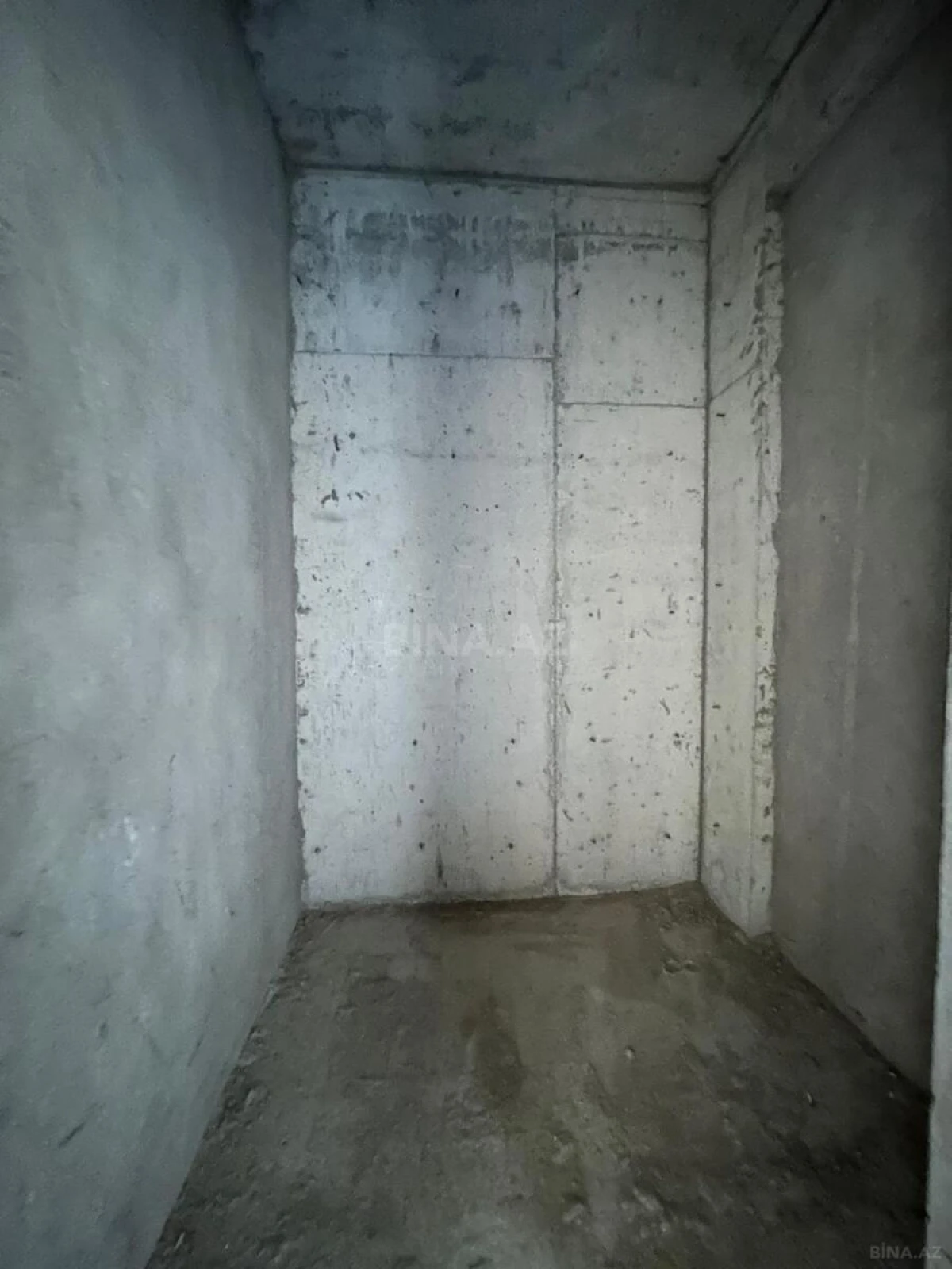 Satılır 2 otaqlı mənzil 76 m²