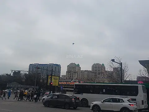 Kirayə verilir 3 otaqlı mənzil 100 m²